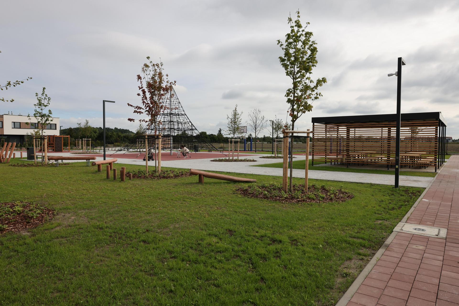 Szkoła przy ul. Asfaltowej we Wrocławiu