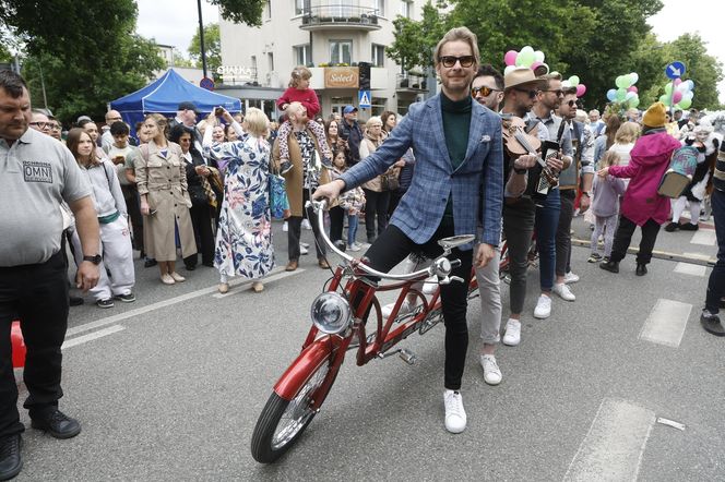 Święto Saskiej Kępy 2025. Kto szedł w paradzie na Francuskiej