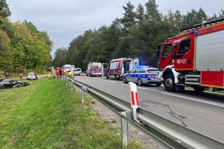 Tragiczny wypadek w Rogóżu. Jedna osoba nie żyje, kilka jest rannych [ZDJĘCIA]