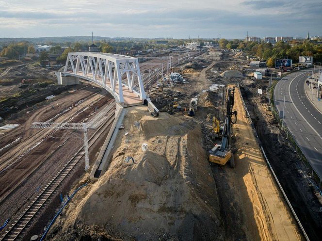 Wieża ciśnień, wiadukty i perony: modernizacja kolei w Katowicach