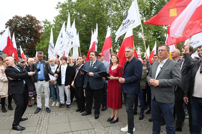 Protesty przeciwko migracji w całym kraju!