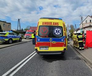 Popełnił fatalny błąd na skrzyżowaniu i zapłacił za to życiem. Tragiczny finał wypadku na Pomorzu