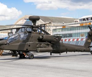  Apache AH-64E