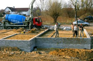 Zasypywanie fundamentów: jak prawidłowo zasypywać fundamenty 
