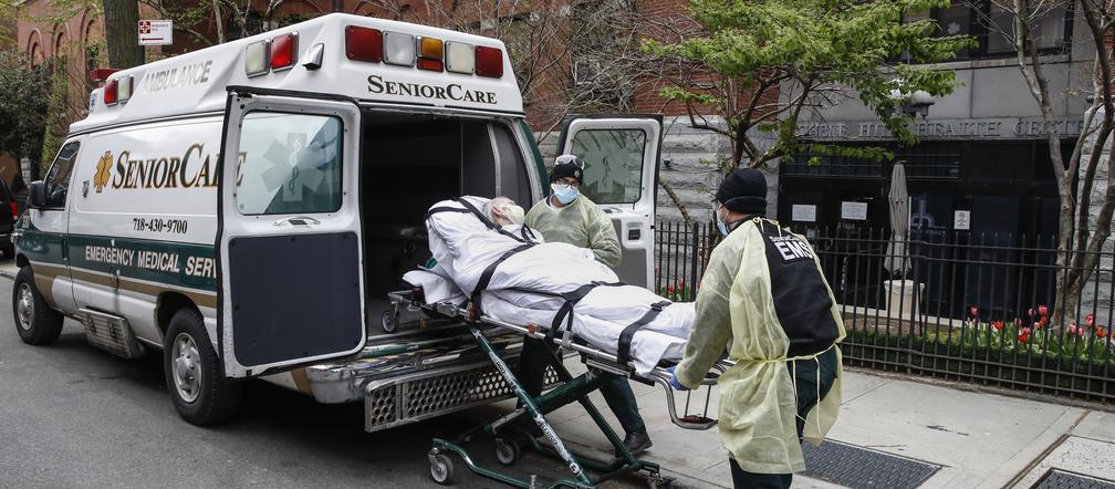 Seniorzy masowo umierają w ośrodkach