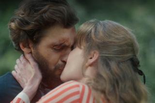 Matylda, odcinek 3. Matylda (Maria Kowalska) Robert Boden ( Kamil Szeptycki)