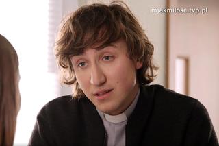 M jak miłość, odcinek 1732: kleryk Piotr (Paweł Janyst), Aneta (Ilona Janyst)	