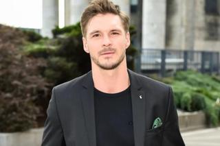 Gwiazdor M jak miłość pożegnał się z serialem! Wzruszający wpis Mikołaja Roznerskiego na Instagramie!