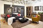 Szara sofa punktem centralnym nowego salonu