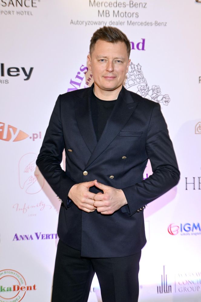 Rafał Brzozowski jest ofiarą stalkingu. Przestrzega swoich fanów i prosi o wzmożoną ostrożność.