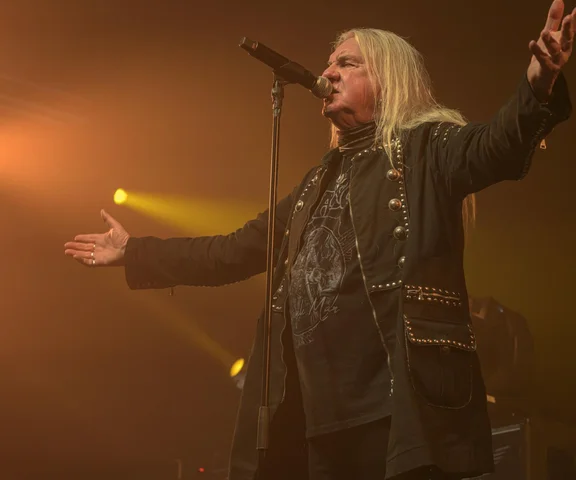 Te dwa zespoły są pionierskie dla thrash metalu? Biff Byford (Saxon) nie ma żadnych wątpliwości!