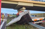  Wypadek na A2 pod Zgierzem. Kierujący tirem uderzył w wiadukt