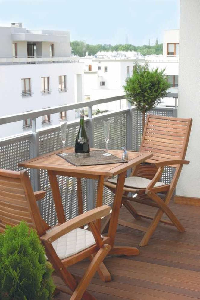 Naprawa balkonu po sezonie. Remont płyty balkonowej i balustrad