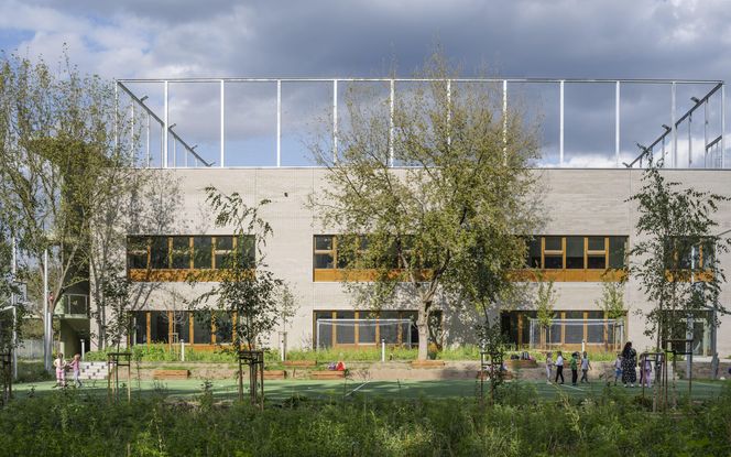 Szkoła przy ul. Świderskiej w Warszawie