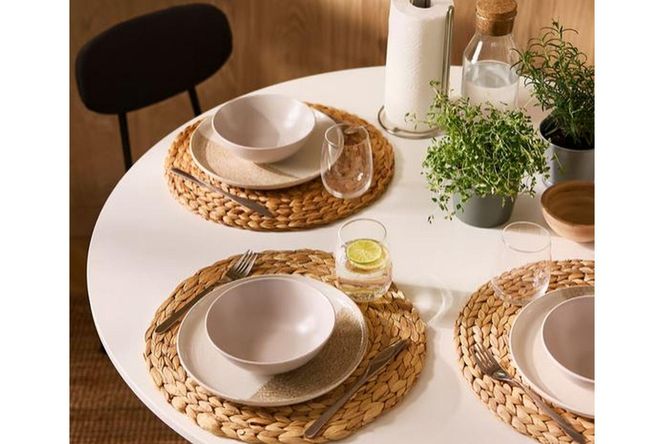 Podkładki pod talerz