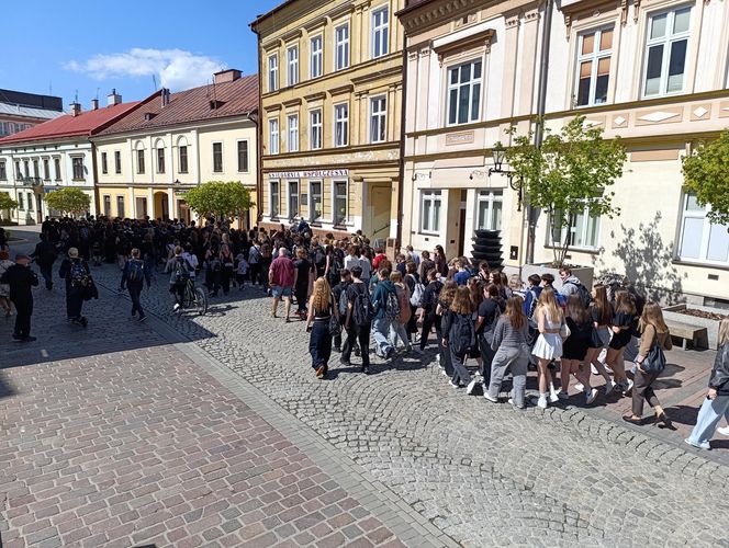 Zabójstwo 16-letniego Szymona. Marsz przeciw przemocy w Tarnowie