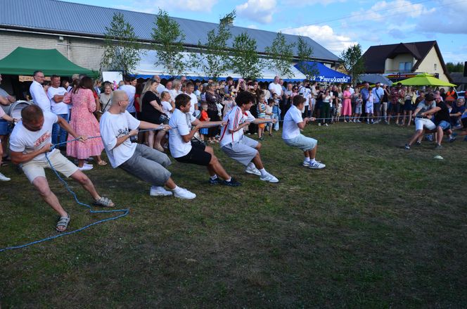 W konkursie na najlepsze pierogi w powiecie Siedleckim w 2025 roku zwyciężył męski zespół KGW „Sami Swoi” z Kotunia! 