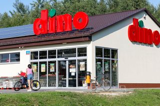 Tłumy w Dino. Klienci wychodzą z pełnymi koszykami. Tak tanio dawno nie było!