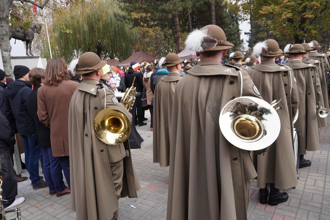  Uroczystości pod pomnikiem Józefa Piłsudskiego w Rzeszowie 