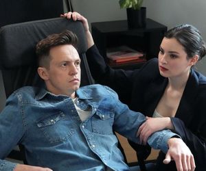 Barwy szczęścia odc. 3231. Błażej Modrzycki (Piotr Ligienza), Weronika (Maria Świłpa)