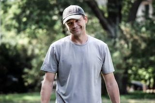 Pierwsza miłość odc. 3912. psychol Mateusz (Lesław Żurek)