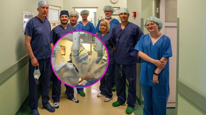 Sztuczna inteligencja przeprowadza operacje.