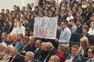 Protest podczas inauguracji UMK w Toruniu! Uczelnia wolna od homofobii [ZDJĘCIA]