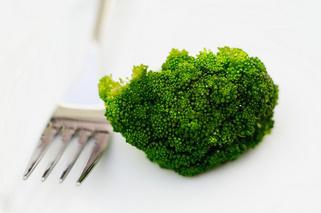Jak gotować mrożone brokuły, by nie straciły swoich właściwości?