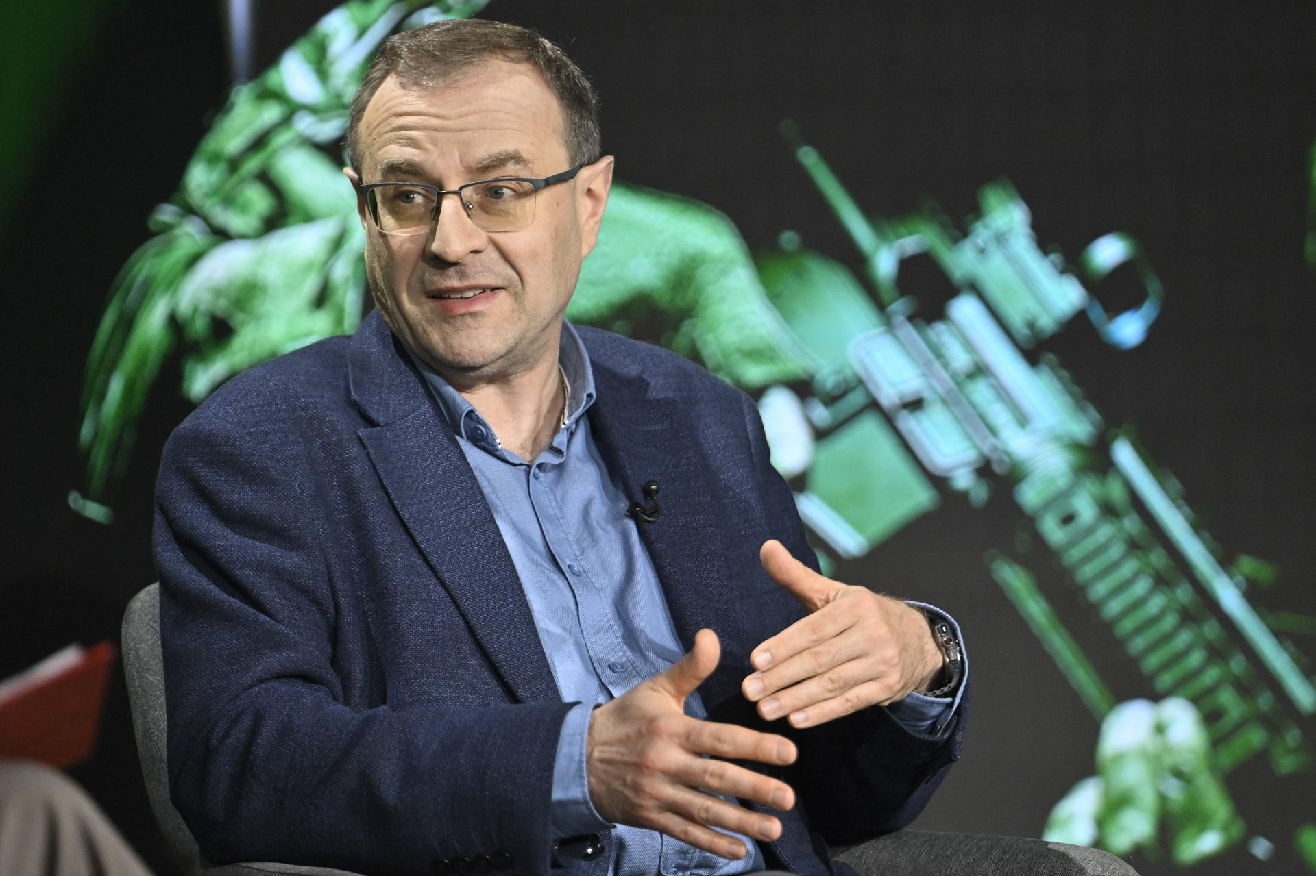 Prof. Dudek wskazał, jak powinny wyglądać wojskowe szkolenia w Polsce. Ma kilka pomy…