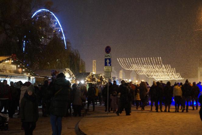 Magia świąt opanowała miasto! Byliśmy na Bydgoskim Jarmarku Świątecznym 