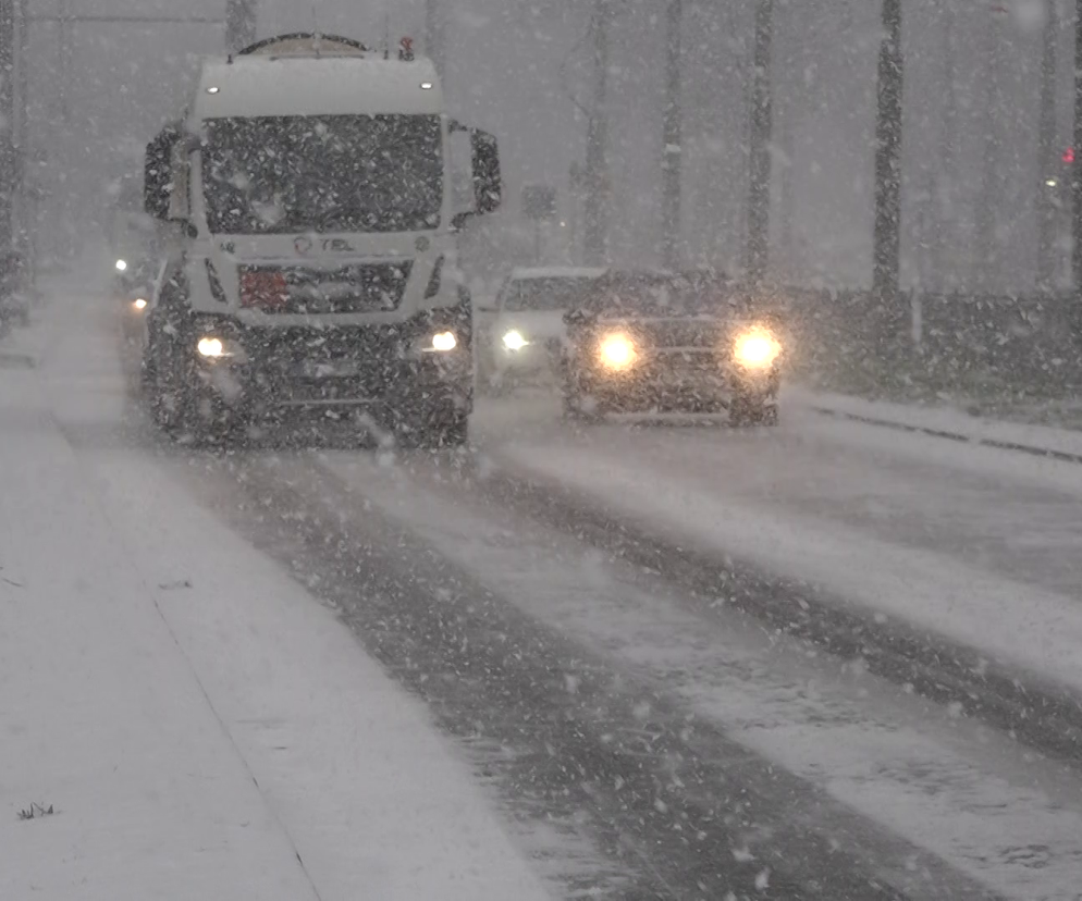 W Gorzowie intensywnie pada śnieg