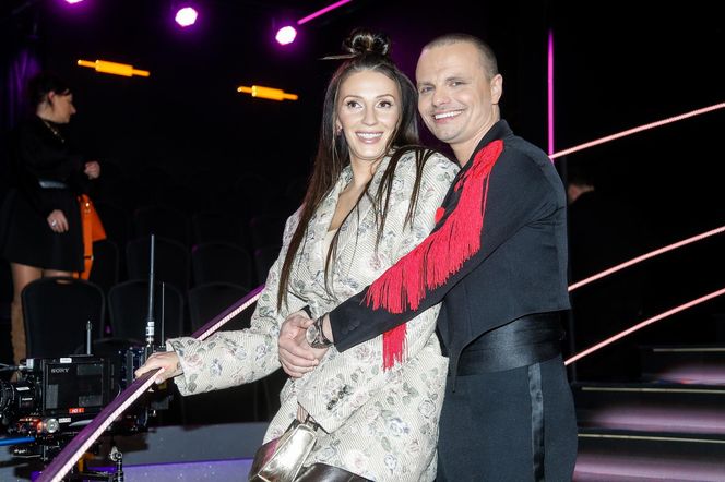 Marcin Hakiel pozuje z synem. Internauci wprost: "Podobny do mamy"