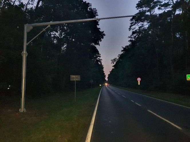 Na drodze słynnej z wypadków z udziałem łosi będzie nowy odcinkowy pomiar prędkości