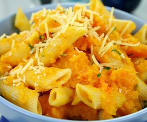 Makaron z dynią: przepis na danie jednogarnkowe