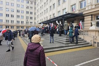 Protest “Nie dla deprawacji dzieci w szkołach”