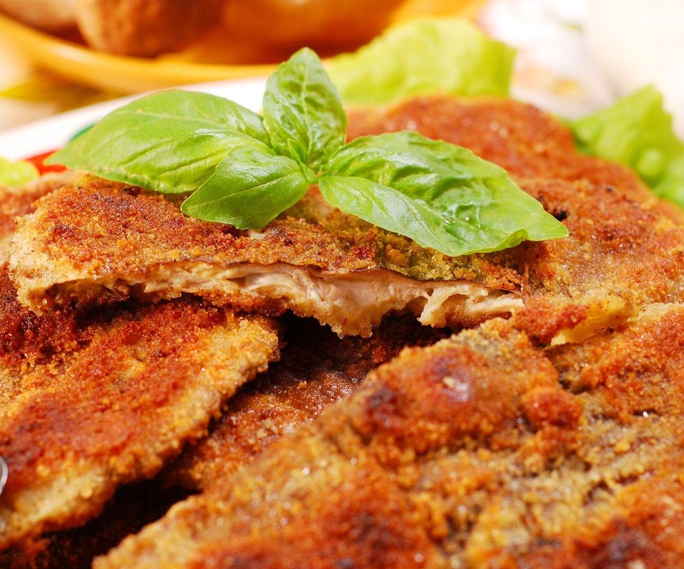 Jak przyrządzić kanię? Przepis na smażoną kanię w panierce