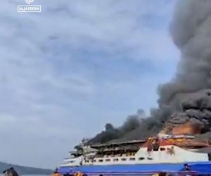 Pożar promu wycieczkowego. Ludzie skakali do wody, wszystko się nagrało! Pomocy, płoniemy na morzu