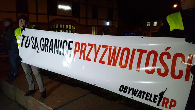 Bydgoszczanie uczcili pamięć Pawła Adamowicza