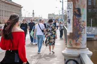 Tak wrocławianie spędzają Wielkanoc 2024. Zamiast siedzenia przy stole, spacery i kolejki po lody