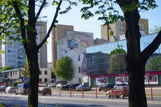 Mural Dziewczynka z konewką