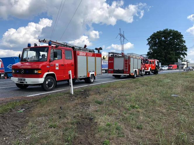 Zderzenie busa z samochodem ciężarowym na DK 10 w Makowiskach! [ZDJĘCIA]