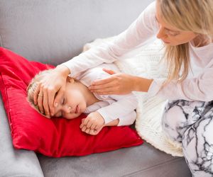 Drgawki gorączkowe: przyczyny, rodzaje, leczenie, powikłania u dzieci i dorosłych