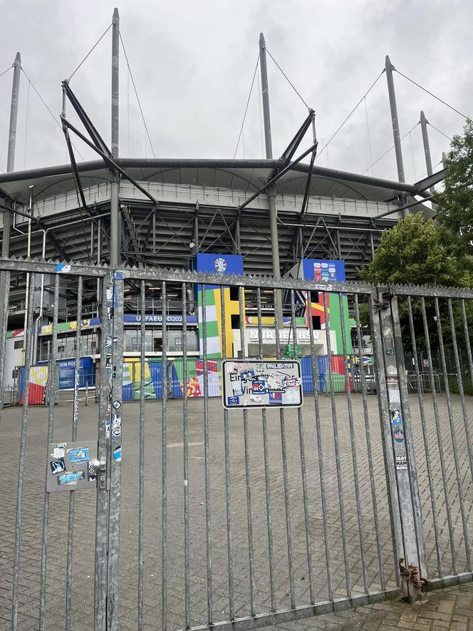 Na tym stadionie Polacy zagrają z Holandią. Jak wygląda obiekt w Hamburgu przed niedzielną bitwą? [ZDJĘCIA]