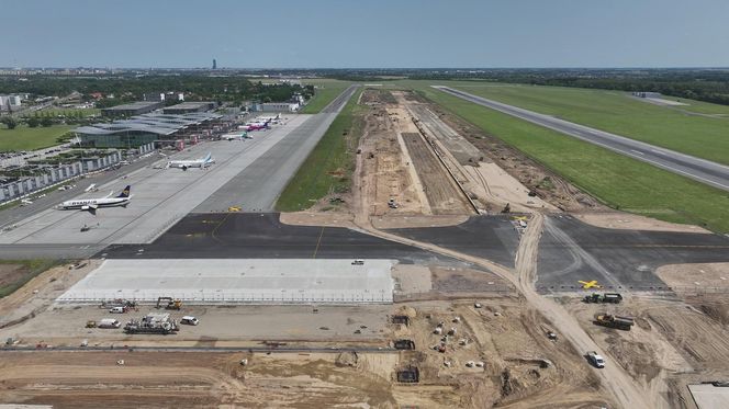 Port lotniczy we Wrocławiu jak jeden wielki plac budowy. Kiedy zostanie zamknięty?