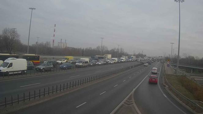 Korek ma aż 10 kilometrów, a kierowcy stracą w nim nawet kilkadziesiąt minut