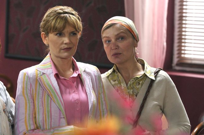 Ranczo. Solejukowa (Katarzyna Żak), Krystyna Więcławska (Dorota Chotecka-Pazura)