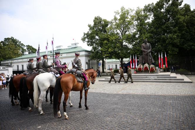 Andrzej Duda złożył kwiaty pod pomnikiem Józefa Piłsudskiego