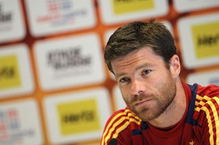 Poważna kontuzja gwiazdy Realu Madryt, Xabi Alonso nie zagra przez 3 miesiące