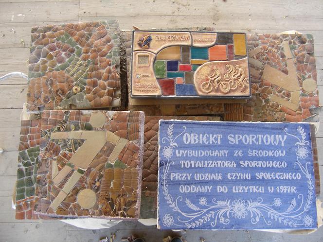 Uratowane mozaiki z Wojnicza - zdjęcia. Czekają na nowe miejsce
