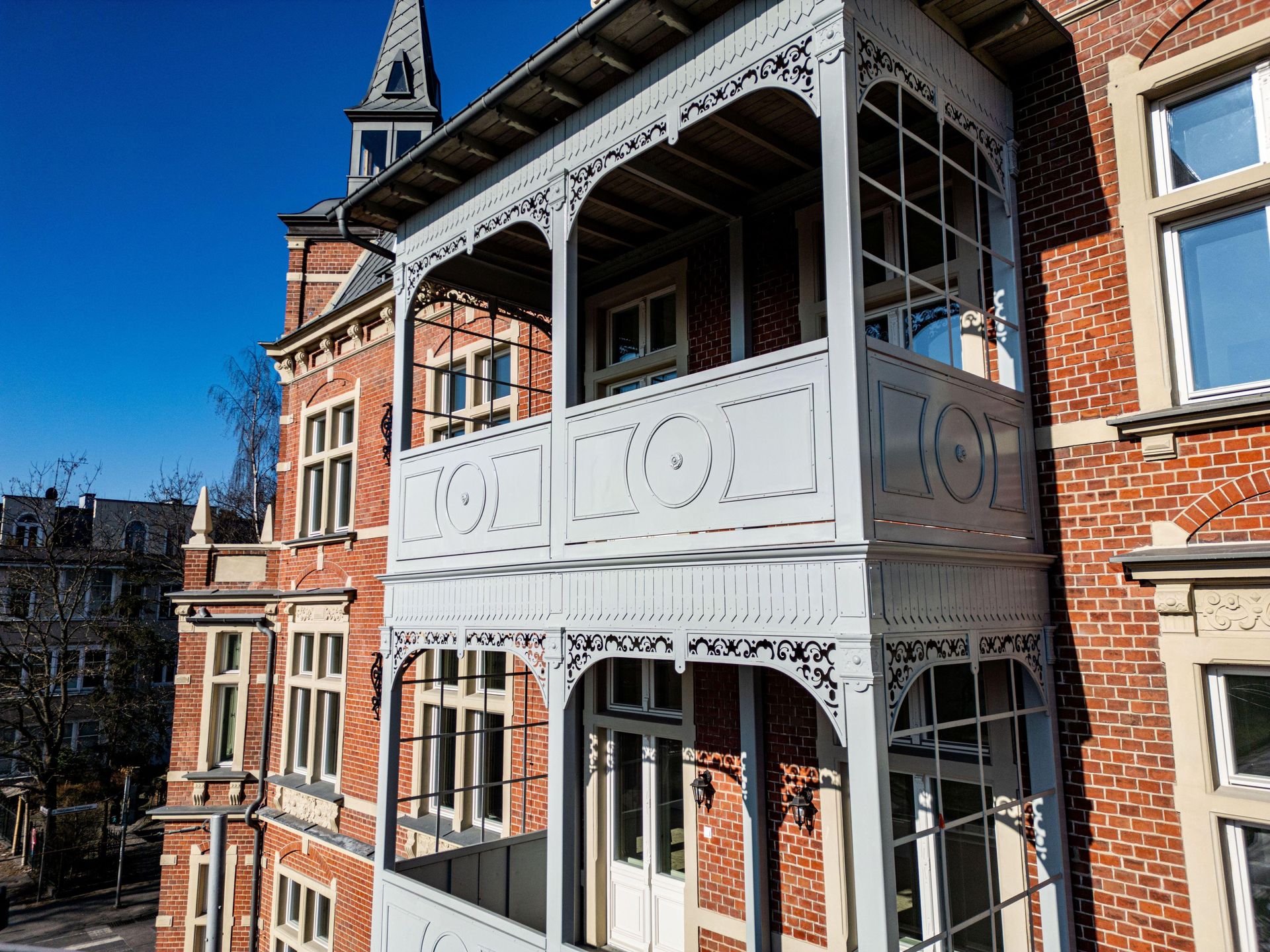 Kamienice przy ul. Pniewskiego 1 i Jaśkowa Dolina 7